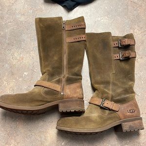 Woman’s 8.5 Uggs